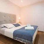 Amplio Piso En El Corazon De Apartamento